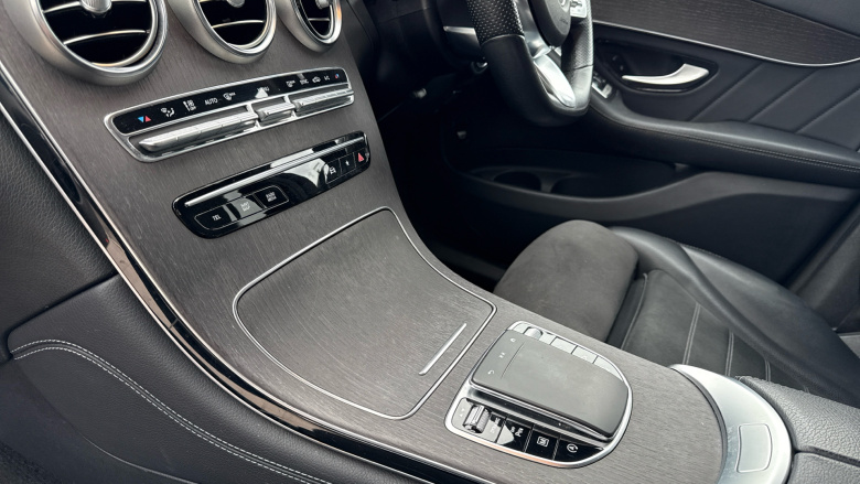 Mercedes-Benz GLC 220d 4Matic AMG Line 5dr 9G-Tronic Diesel Estate